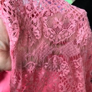 Speechless Sleeveless Pink Floral Lace PePlum Blouse Lining Overlay Tank Top L